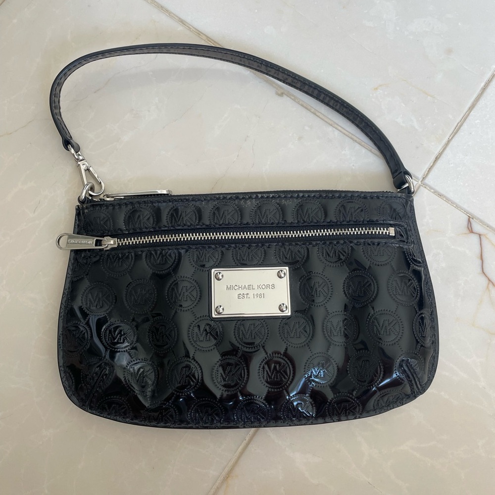 Michael Kors Black Purse/Wristlet